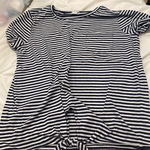 J • CREW, M, Black & white stripes